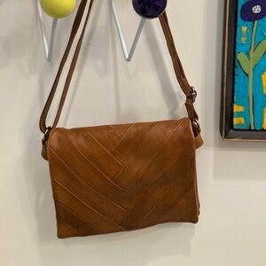 Latico Leathers Luca Crossbody Bag